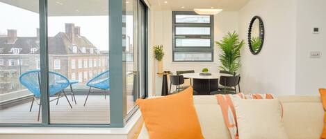 Deluxe Apartment, Balcony | Individually decorated, individually furnished, desk, laptop workspace