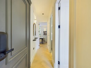 Apartment, 2 Bedrooms | Individually decorated, individually furnished, desk, laptop workspace - Be London - The Maida Vale Residences (London)