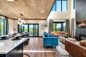 Smart TV, chimenea