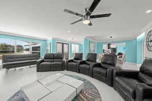 スマートテレビ、テーブルサッカー台