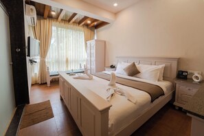 Honeymoon Double Room - GRANDEUR SANCHI RESORT (Calangute)