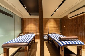 Párok számára kialakított kezelőszoba és masszázs - mélyszöveti