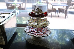 Daily buffet breakfast (INR 370 per person) - GRANDEUR SANCHI RESORT (Calangute)