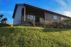 Exterior - Glen Mhor Lodge (Arisaig)