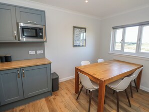 Dining - Glen Mhor Lodge (Arisaig)