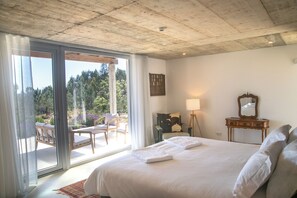 Villa supérieure, vue sur la vallée | Literie hypoallergénique, bureau