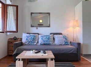 Huoneisto (One-Bedroom Apartment With Sea View () | 2 makuuhuonetta