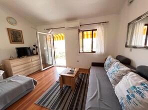 Appartement (One-Bedroom Apartment With Sea View () | 2 chambres