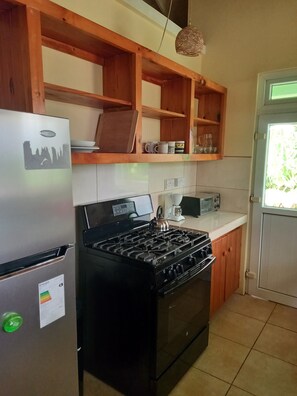 Micro-ondas, fogão, cooktop