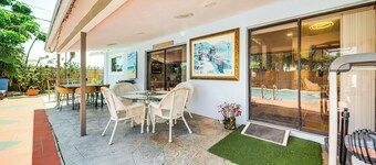 Walk to Dining & Shopping: Pompano Beach Home!