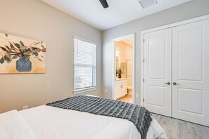 House (3 Bedrooms) | Interior - Golf, Swim, Shop & More: Luxury Retreat in Naples! (Naples)