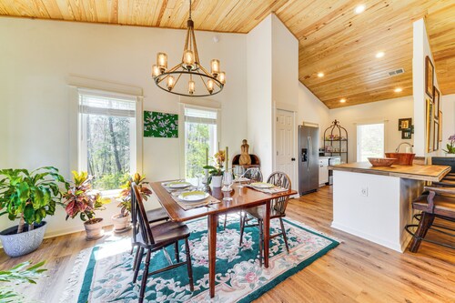 Hot Tub, Deck & Fire Pit: Chic Louisville Home!