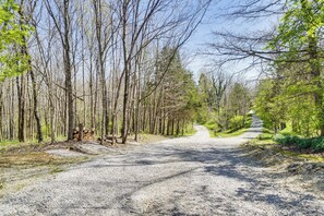 Interior - Hot Tub, Deck & Fire Pit: Chic Louisville Home! (Louisville)