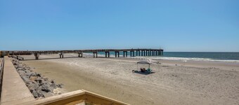 Walk to St Augustine Beach! Condo w/ Pool Access