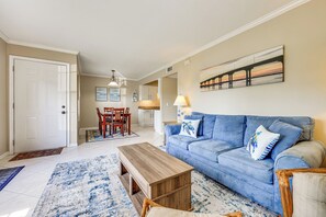 Apartment (2 Bedrooms) | Interior - Walk to St Augustine Beach! Condo w/ Pool Access (St. Augustine)