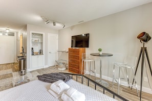 Apartment (0 Bedroom) | Interior