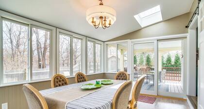 4 Mi to Inkwell Beach: Home in Oak Bluffs!