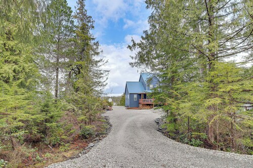 Fish & Hike: Apartment w/ Pool Table in Ketchikan!