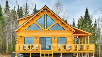 House (3 Bedrooms) | Front of property