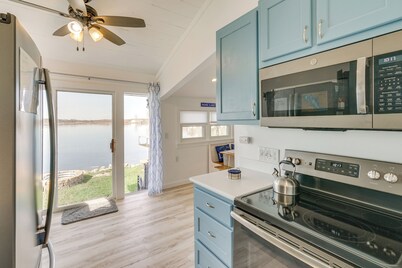 Lakefront Gem w/ Watercrafts & Dock in Coldwater!