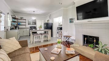 House (3 Bedrooms) | Front of property