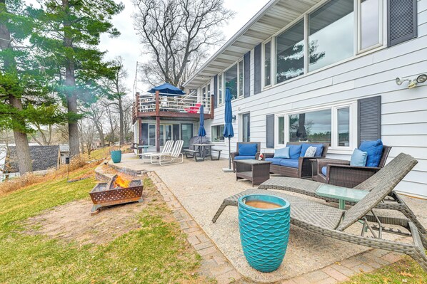 Apartment (0 Bedroom) | Interior - Dock, Deck & View: Lakefront Chippewa Falls Studio (Chippewa Falls)
