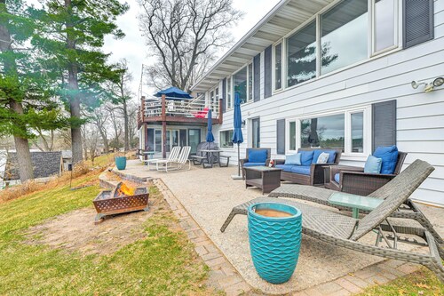 Dock, Deck & View: Lakefront Chippewa Falls Studio