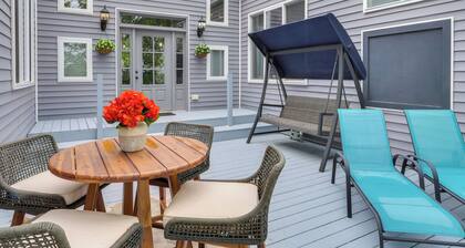 Cozy Couple's Retreat w/ Hot Tub in Smithville!