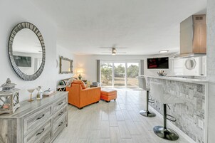 Casa (2 Bedrooms) | Interior