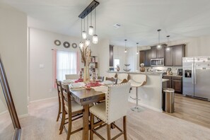 House (3 Bedrooms) | Interior - Pet-friendly Home w/ Fenced Yard in Manor (Manor)