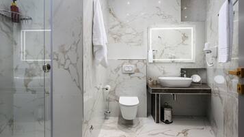 Luxury Double Room, City View | Bathroom | Shower, hair dryer, towels, soap
