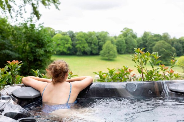 Bain à remous extérieur