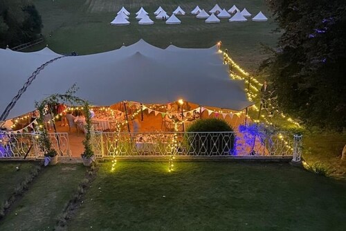 Henge Estate: 9-10 en-suite bedrooms; Stonehenge