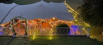 Henge Estate: 9-10 en-suite bedrooms; Stonehenge