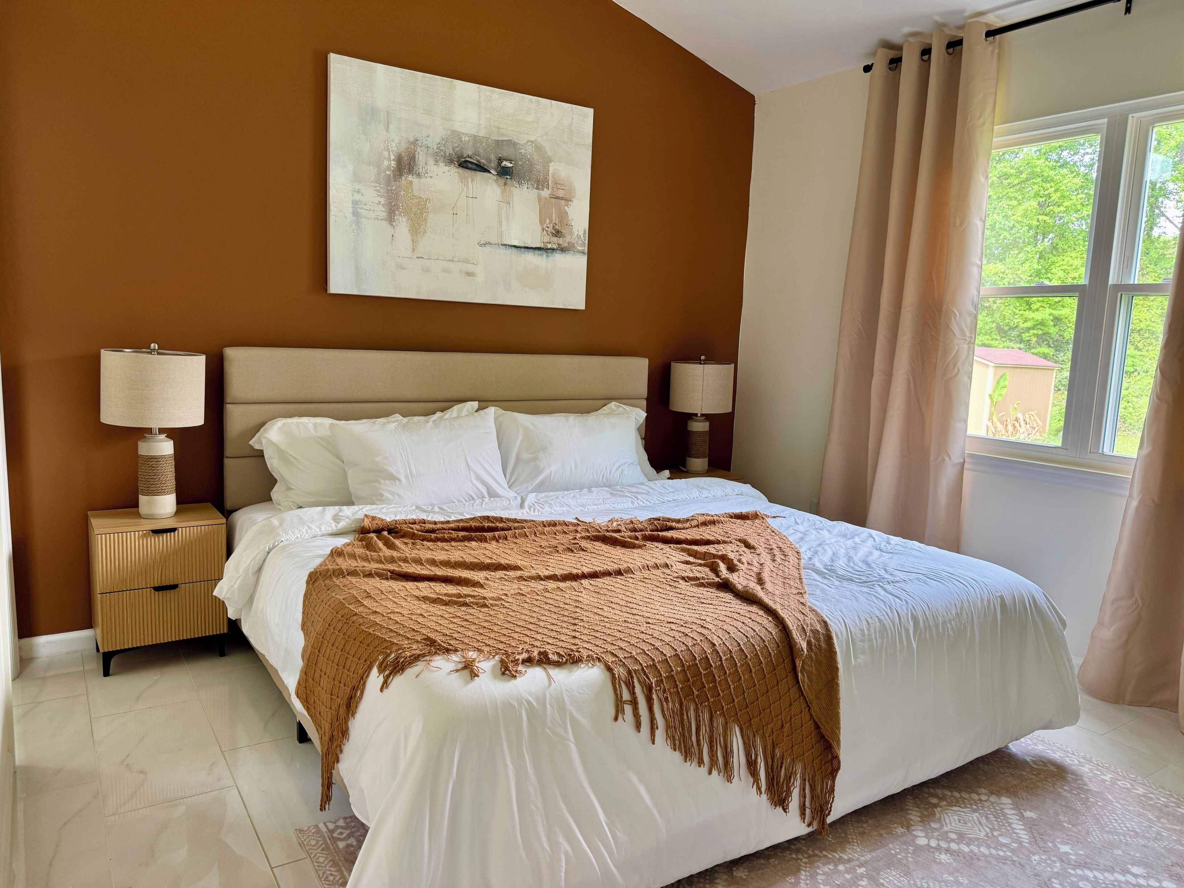 3 bedrooms, iron/ironing board, free WiFi, bed sheets