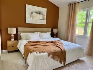 3 chambres, fer et planche à repasser, Wi-Fi gratuit, draps fournis