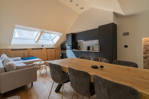 House | Dining