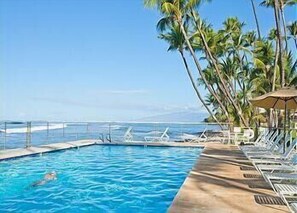 Pool - 226-4 Steps to Surf and Sun (Lahaina)