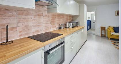 Host & Stay | Blatchington Road
