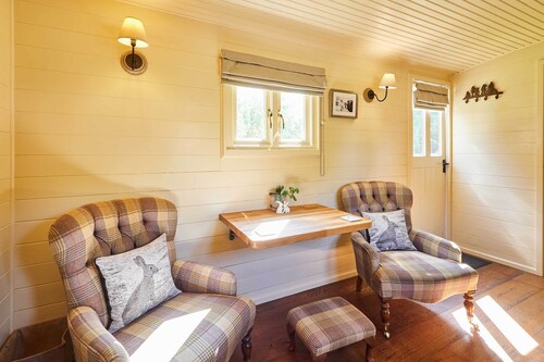 Host & Stay | Guards Van