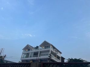 Front of property - La Sea beach Vue (Candolim)