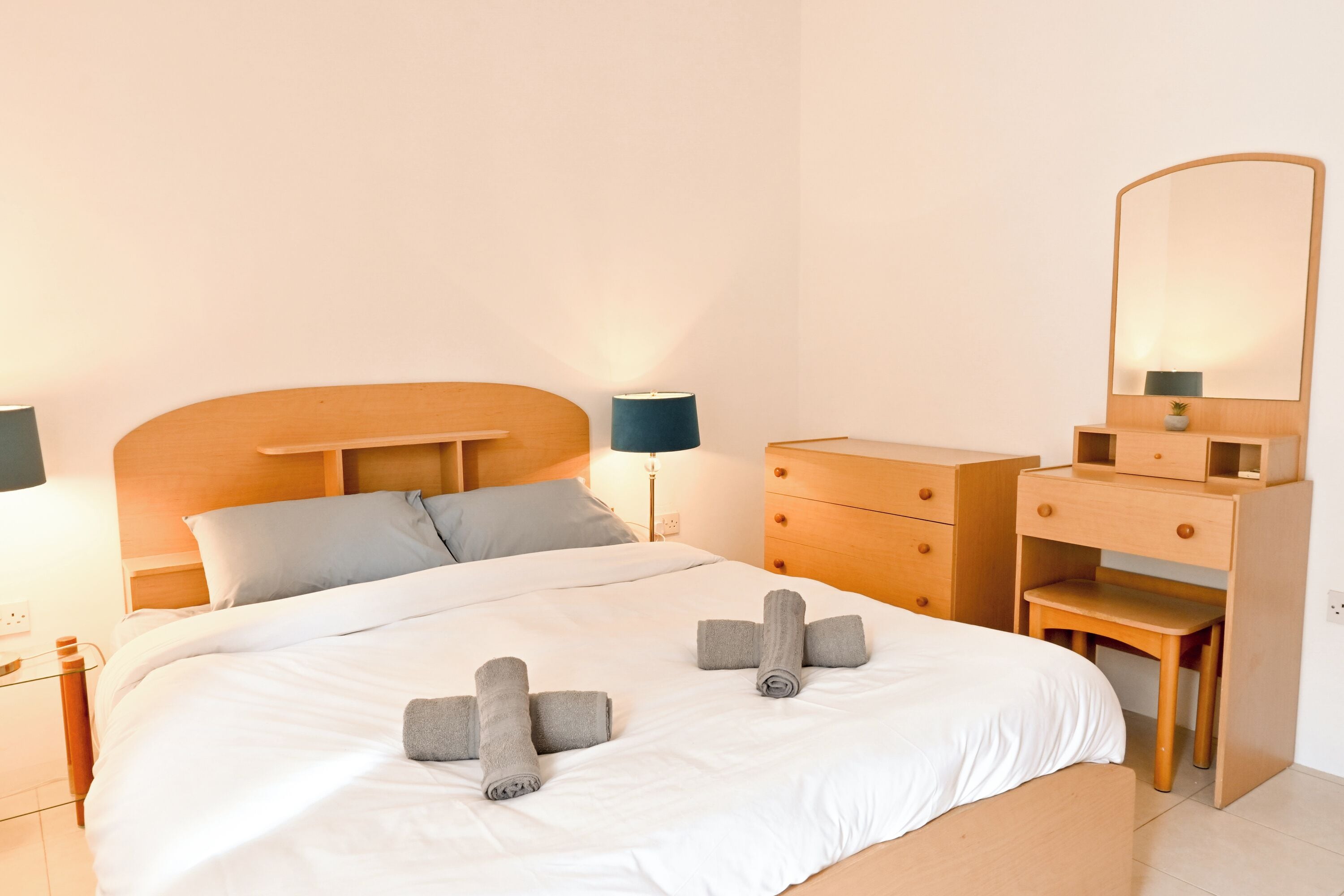 Standaard appartement, meerdere slaapkamers (Seaview Apart 5mn From Sea Xemxija) | 2 slaapkamers, een strijkplank/strijkijzer, gratis wifi, beddengoed