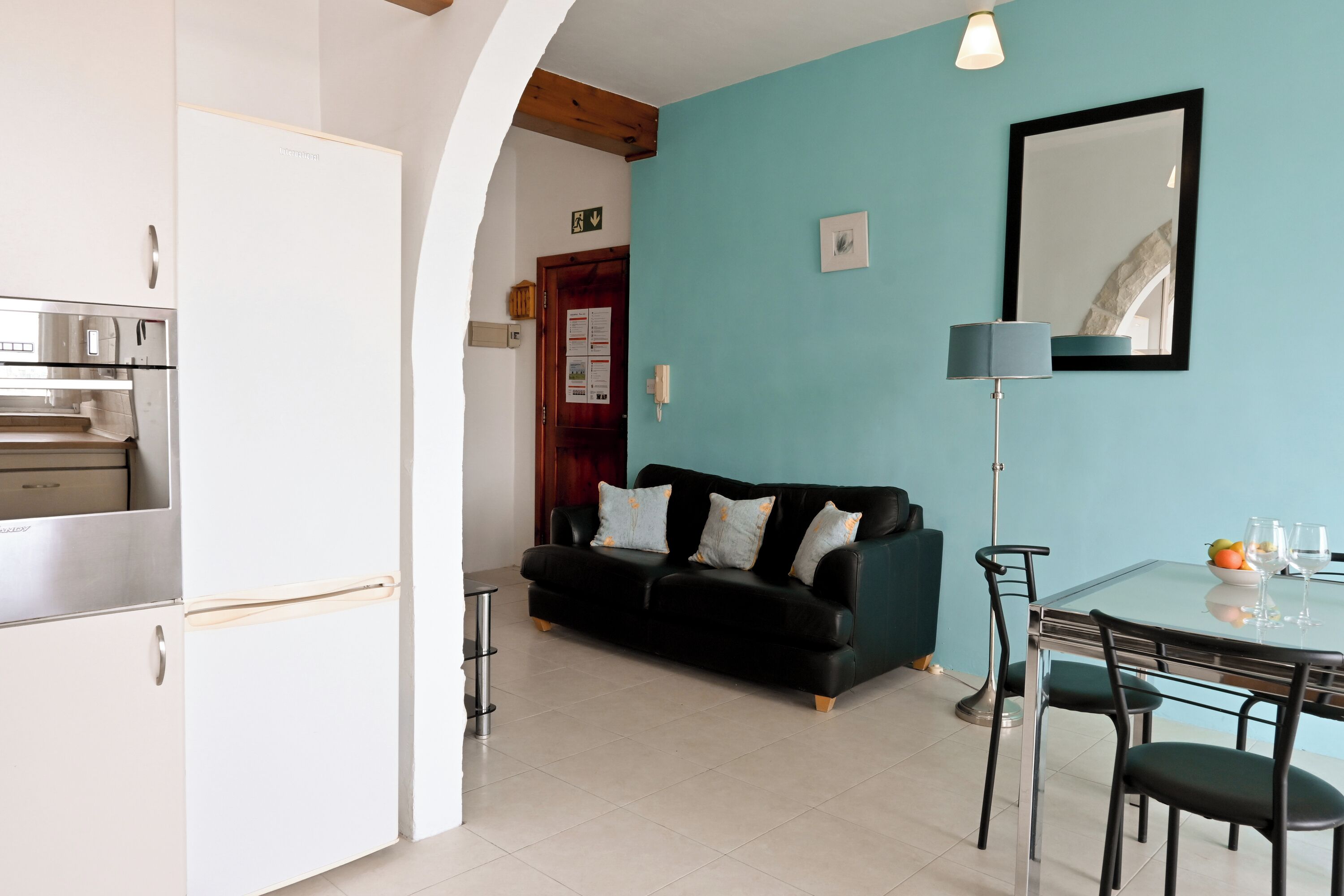 Standard Apartment, Multiple Bedrooms (Seaview Apart 5mn From Sea Xemxija) | Living area | 21-inch TV with cable channels