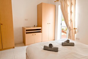 Standard Apartment, Multiple Bedrooms (Seaview Apart 5mn From Sea Xemxija) | 2 bedrooms, iron/ironing board, free WiFi, bed sheets
