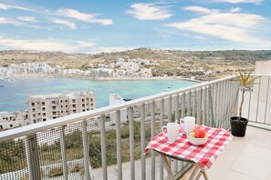 Appartement Standard, plusieurs chambres (Seaview Apart 5mn From Sea Xemxija) | Restauration extérieure