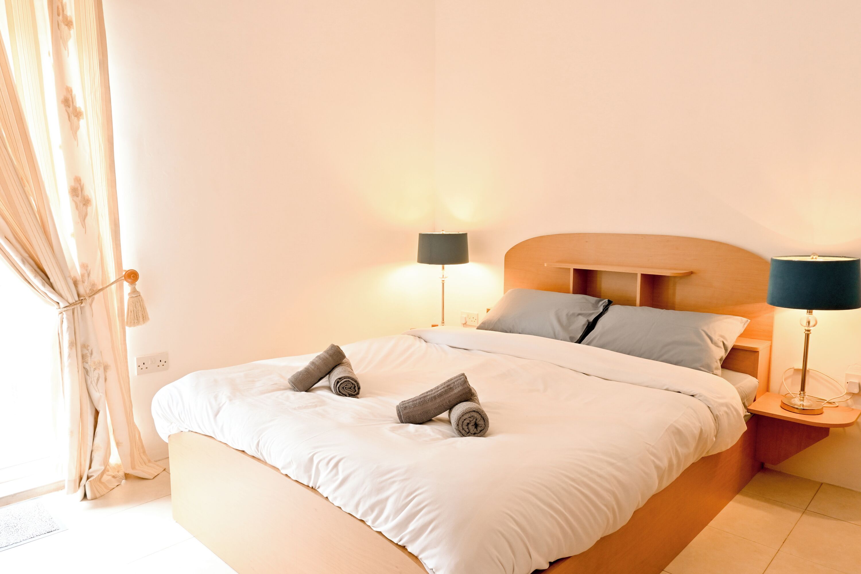 2 chambres, fer et planche à repasser, Wi-Fi gratuit, draps fournis