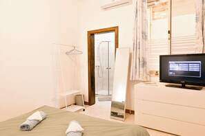 Appartement Standard, plusieurs chambres (Sea & Valley Views Żebbuġ Gozo) | 3 chambres, fer et planche à repasser, accès au Wi-Fi (inclus)