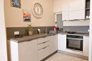 Standard Apartment, Multiple Bedrooms (Sea & Valley Views Żebbuġ Gozo) | Private kitchen | Fridge, microwave, oven, stovetop - Sea & Valley Views Żebbuġ Gozo (Zebbug)