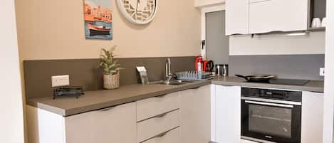 Standard Apartment, 3 Bedrooms (Sea & Valley Views Żebbuġ Gozo) | Private kitchen