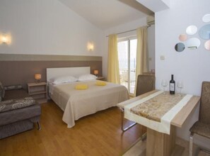 Studio (Classic Studio Apartment with Terrace) - Sea View Apartments Lendic Podgora (Podgora)